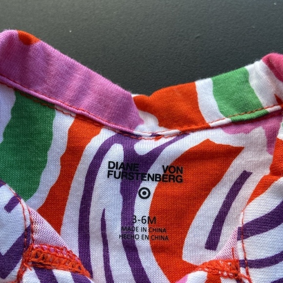 Baby Short Sleeve Flower Groove Red
Jumpsuit - DVF for Target new - Picture 3 of 4